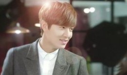 最新爆料小鲜肉,颜值与实力并存，揭秘他的爆红之路